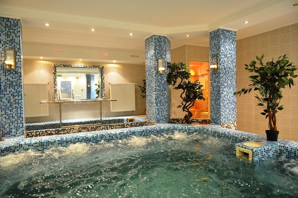 Liza Aqua&Conference Hotel és Fehér Akác Csárda Lajosmizse Extérieur photo